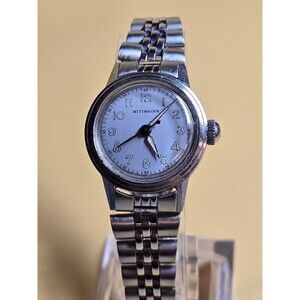 Vintage WITTNAUER Ladies' Stainless Steel Manual Wind 17 Jewels Watch. RUNS well